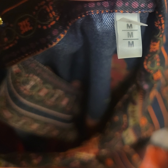 Elie Tahari Bold Floral Graphic Print Button-Up Blouse Size M - Picture 5 of 9